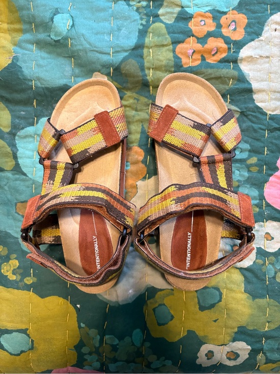 INTENTIONALLY BLANK Shoes - Intentionally Blank Women's Striped Multi-Color Velcro Adjustable Sandals NEW